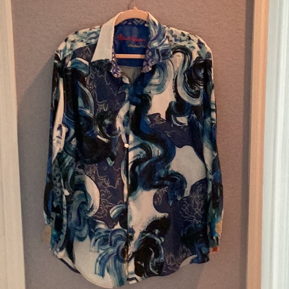 Robert Graham Limited Edition Blue and White Artistic Shirt
